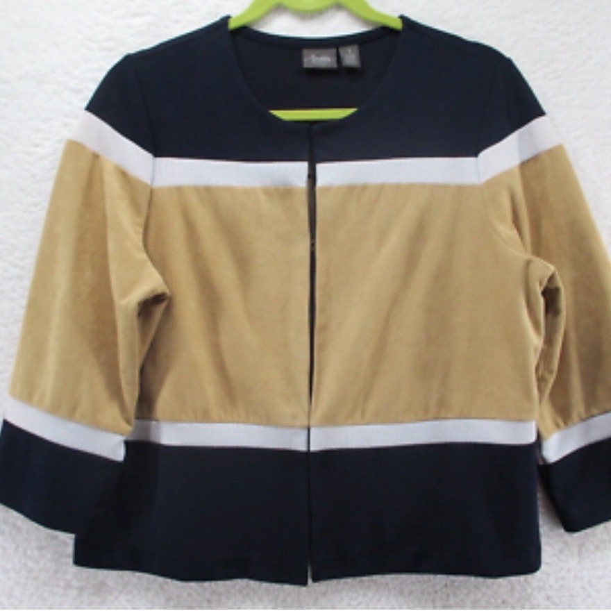 Chico’s Colorblock Boxy Jacket In Navy, Camel & White. Chico’s Size 2